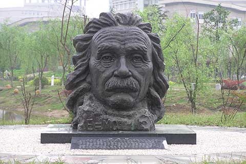 Famous Bronze Sculpture Einstein for Garden and Yard Decor on Sale