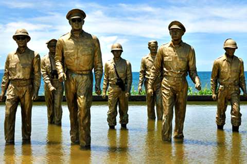 Bronze MacArthur Leyte-Landing Memorial Sculptures for Sale BOKK-484