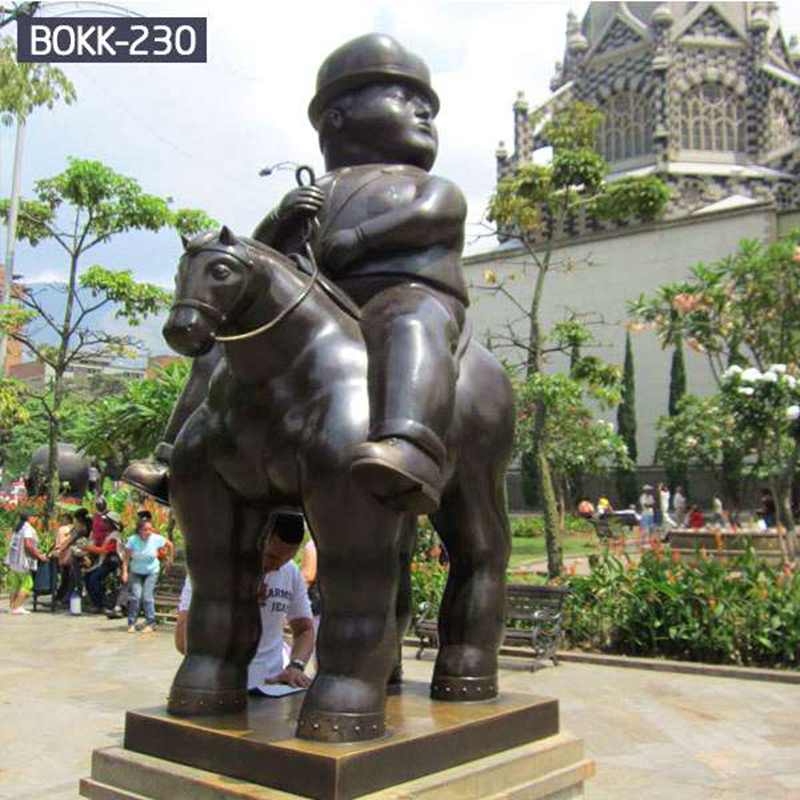 Factory Supply Large Bronze Sculpture of Man on a Horse